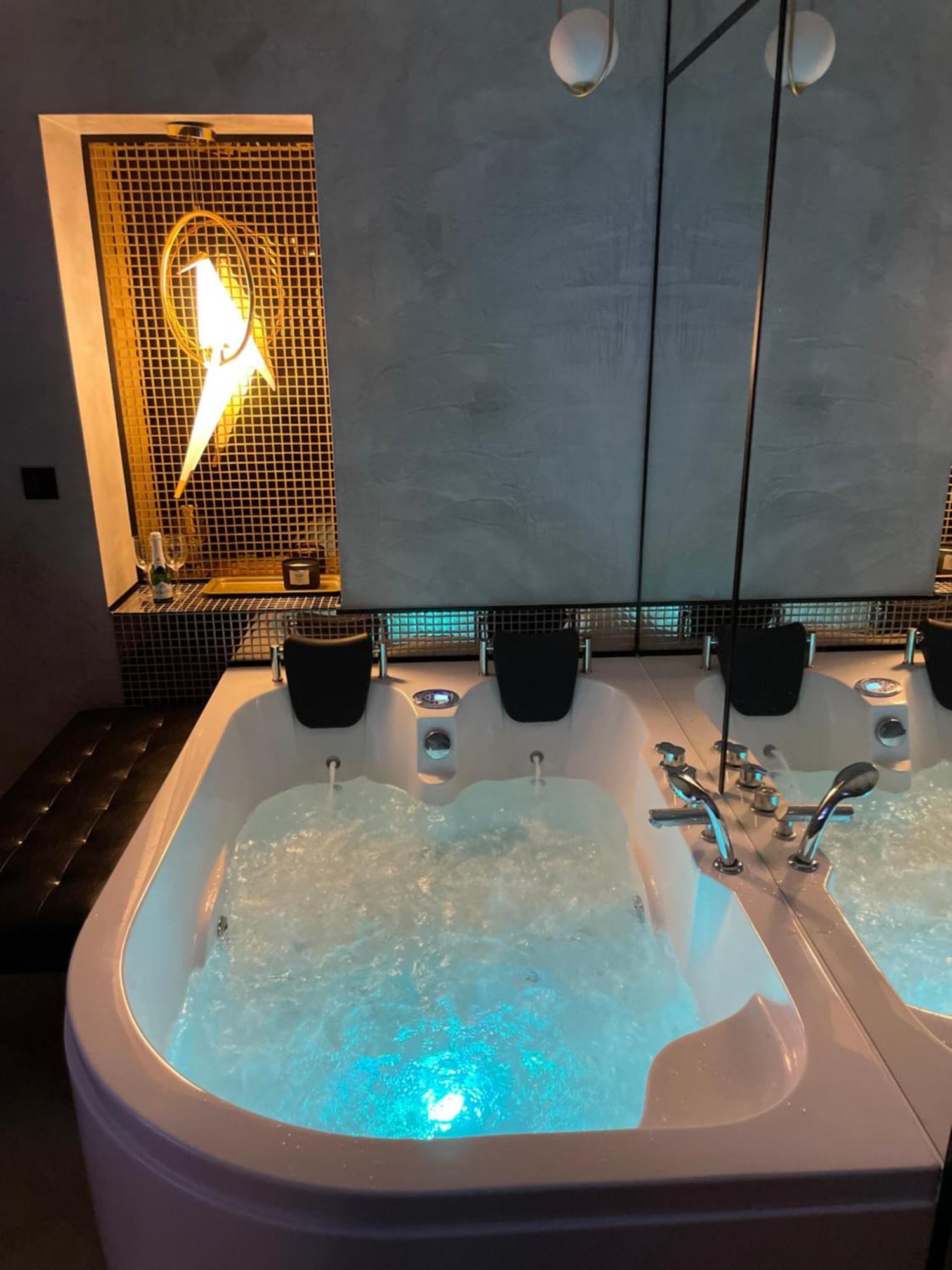 Apartament Z Jacuzzi W Sercu Krakowa Exterior foto
